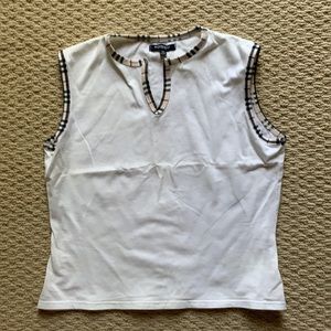 Burberry Sleeveless top